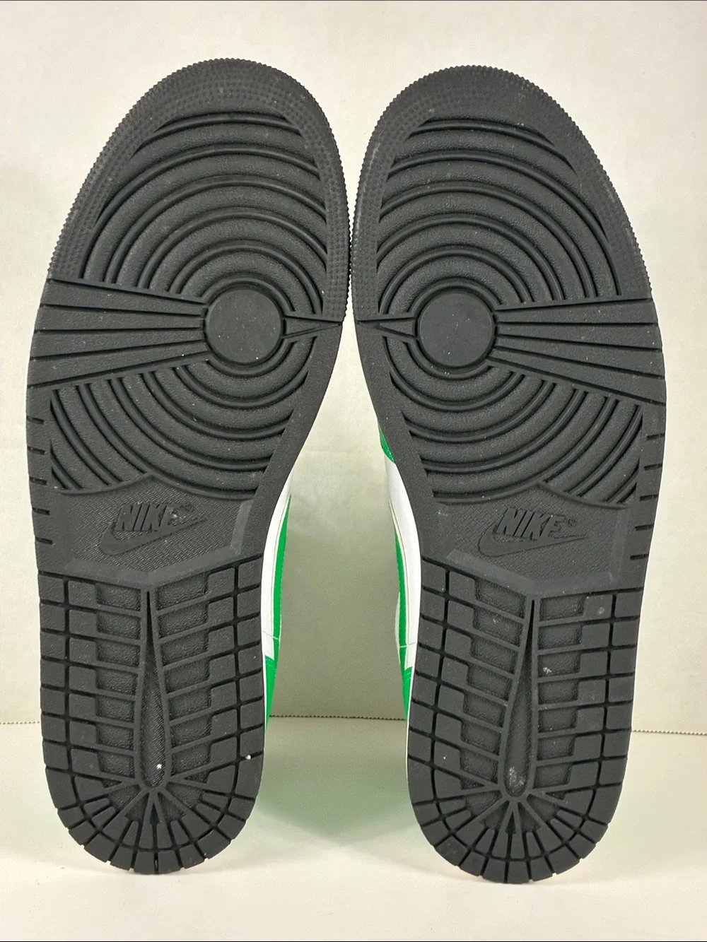 Jordan Men's Mid-Top Sneakers - Green/White Size 14